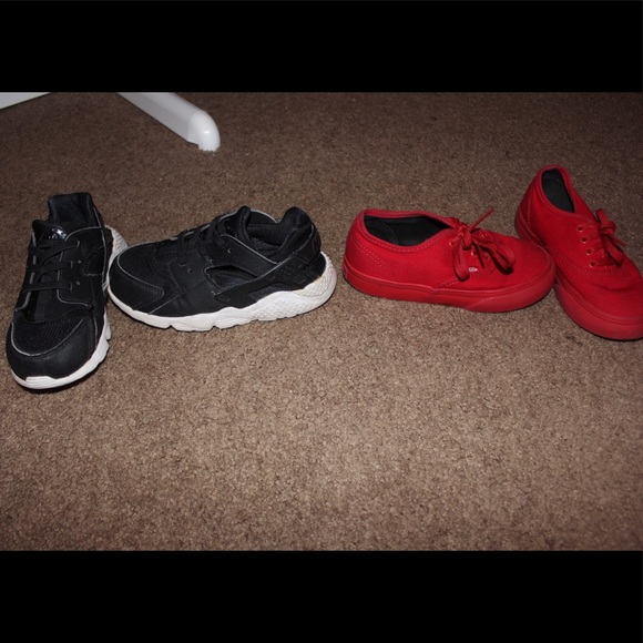 Sneaker bundle - Picture 2 of 2